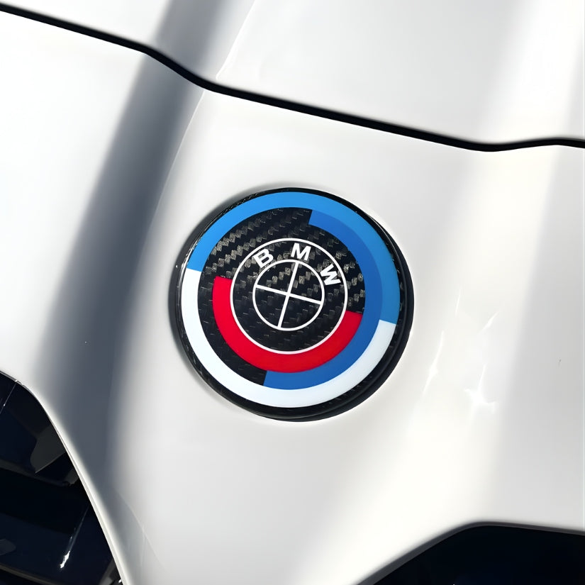 Logo emblème BMW finition carbone capot et coffre