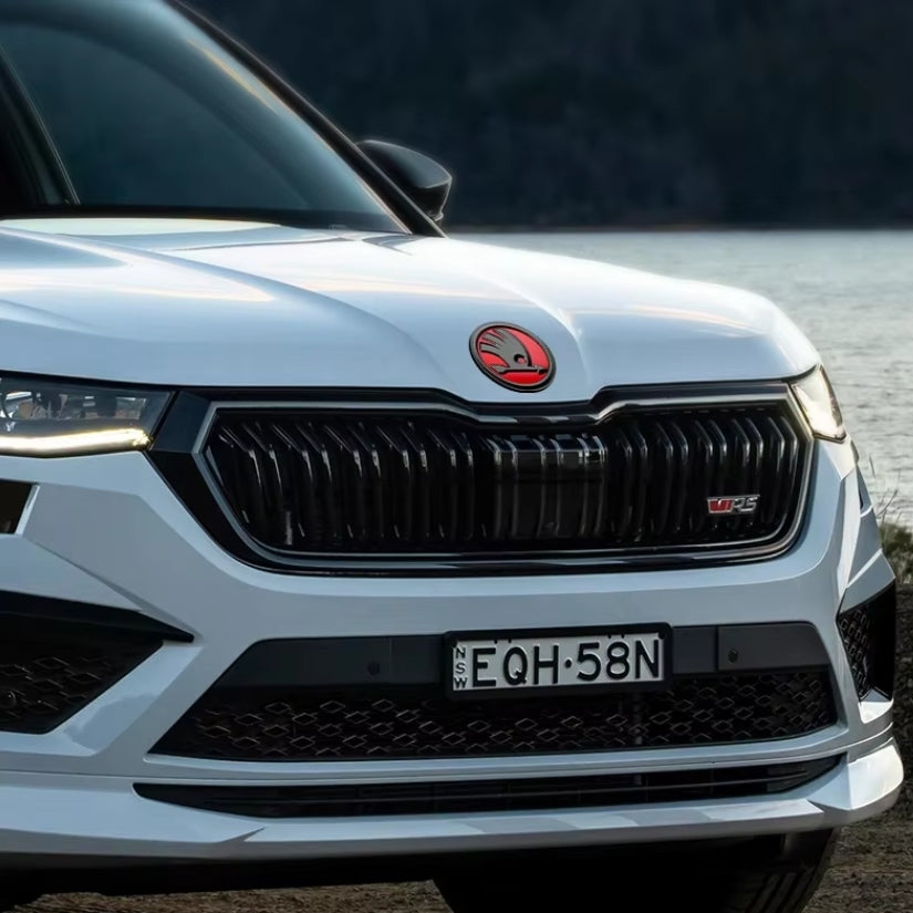 Logo Skoda noir brillant pour capot ou coffre