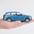 Audi Q7 Miniature en Métal 1:36 - Jouet de Collection Voiture