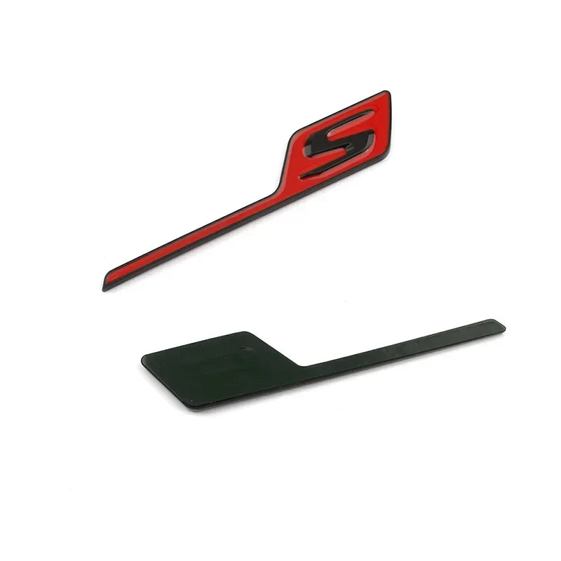 Logo monogramme lettres Mercedes Classe C S R