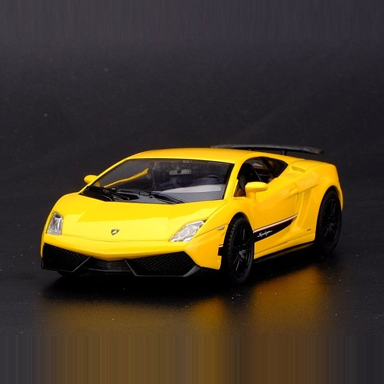Modèle Réduit Lamborghini Gallardo - Voiture Miniature Échelle 1/36