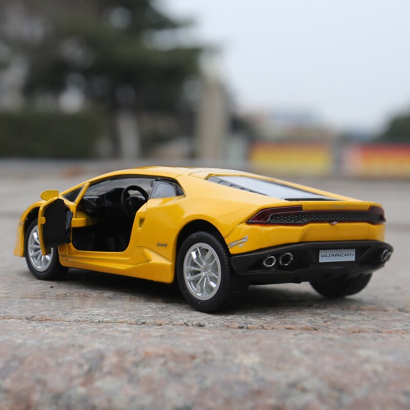Lamborghini Huracán - Miniature de Collection en Métal 1:36