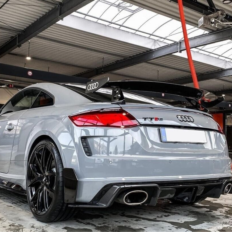 Aileron fixe arrière pour Audi R8 et Audi TT-RS