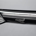 Logo R design nouvelle génération pour Volkswagen Golf 8