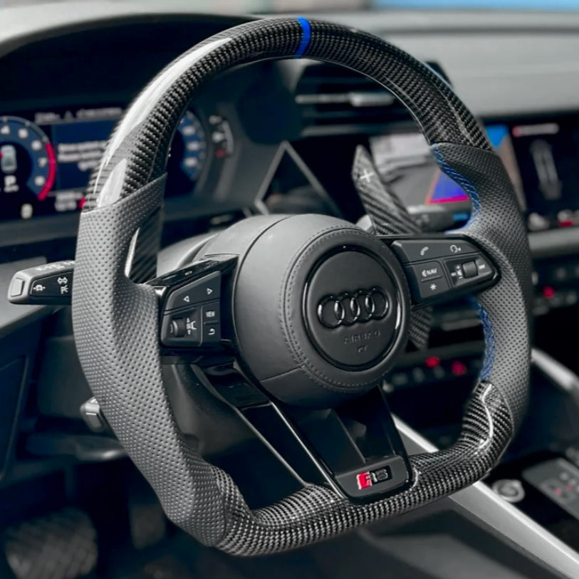 Volant carbone performance pour Audi R8 V10 et Audi TT 8S