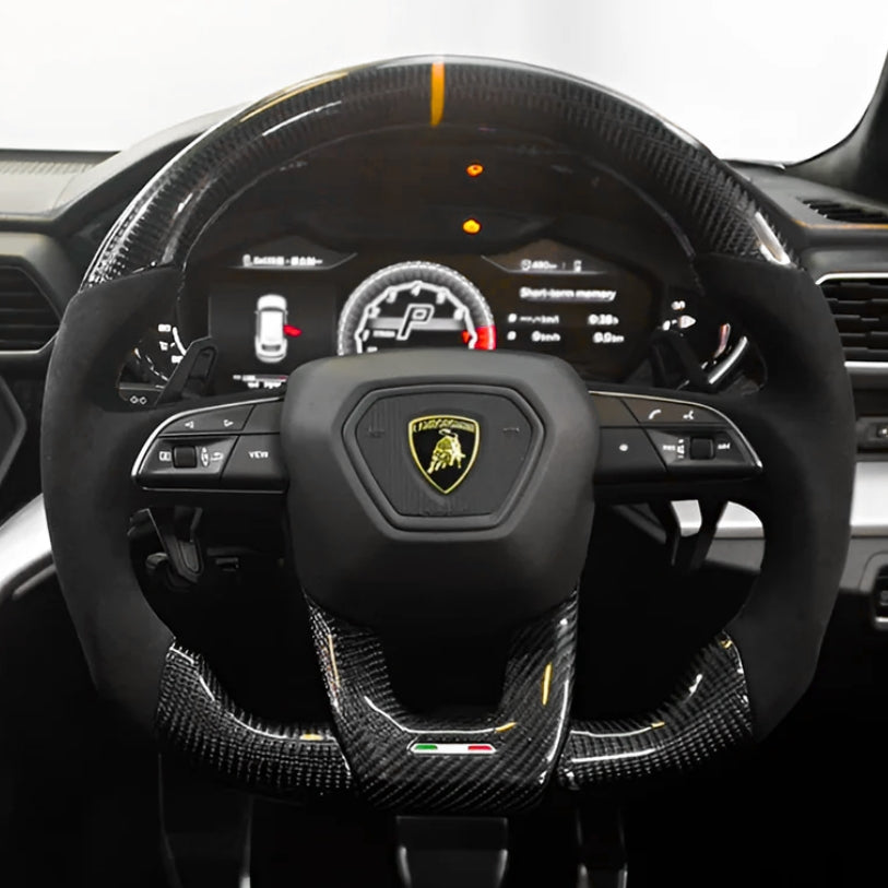 Volant sport Lamborghini Urus finition fibre de carbone et cuir