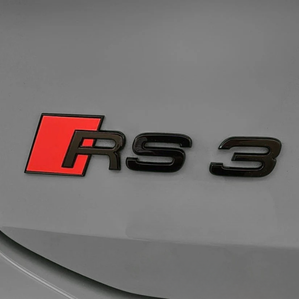 Logo RS noir pour Audi RS3 RS4 RS5 RS6 RSQ8