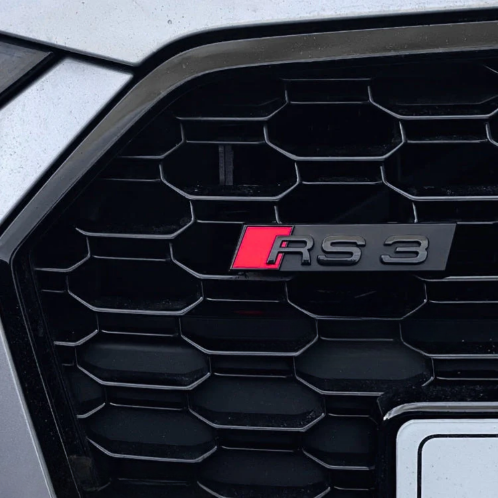 Logo RS noir pour Audi RS3 RS4 RS5 RS6 RSQ8