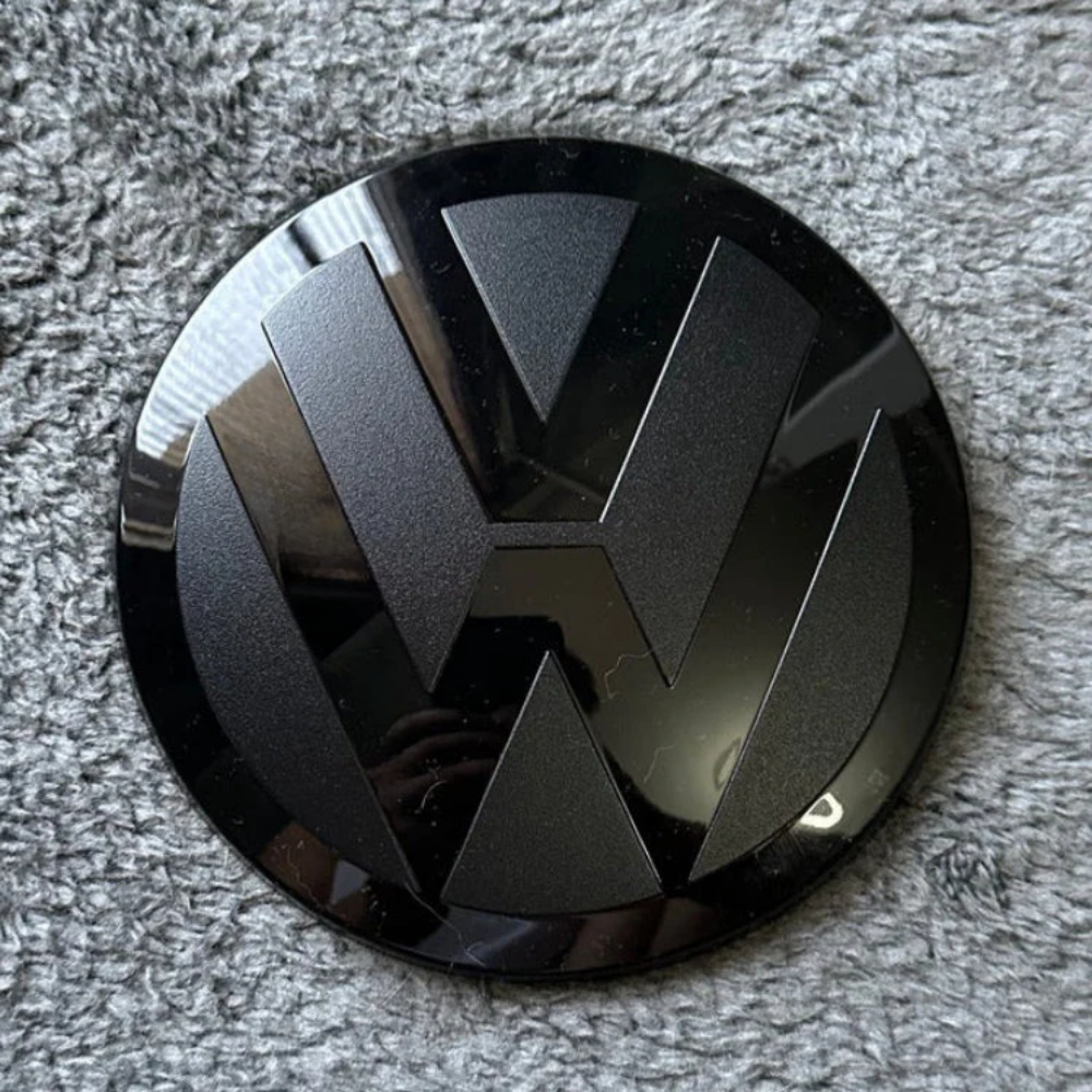 Logo VW noir finition Facelift pour Golf VI VII VIII