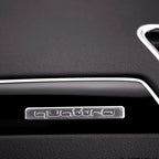 Logo emblème Quattro adhésif pour carrosserie Audi