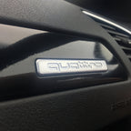 Logo emblème Quattro adhésif pour carrosserie Audi