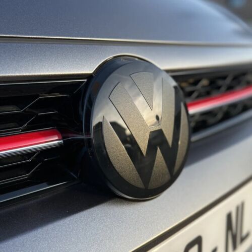 Logo VW noir finition Facelift pour Golf VI VII VIII