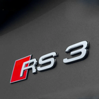 Logo RS noir pour Audi RS3 RS4 RS5 RS6 RSQ8